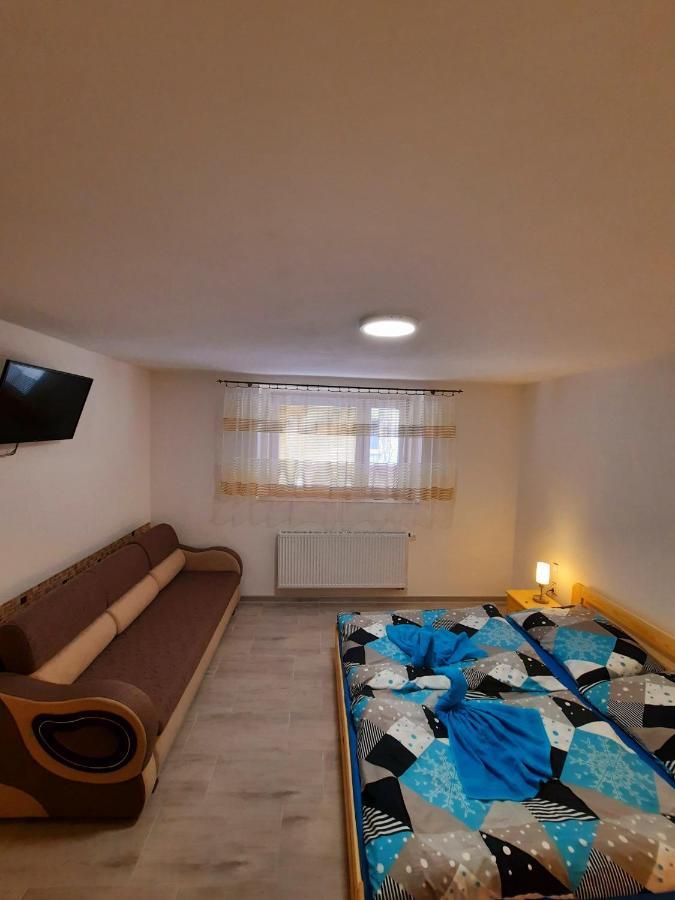 Apartman Sen Petrov Exterior photo