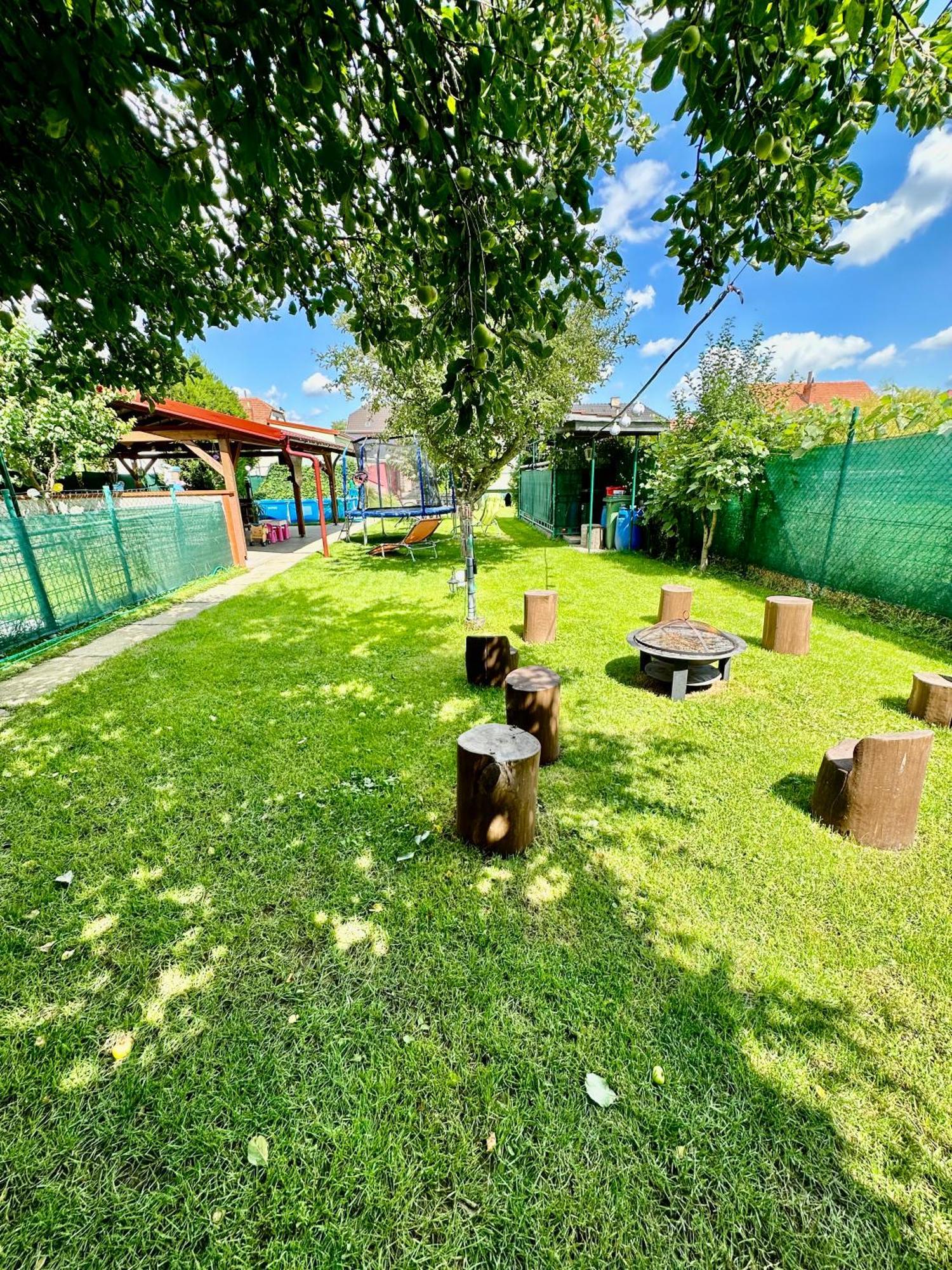 Apartman Sen Petrov Exterior photo